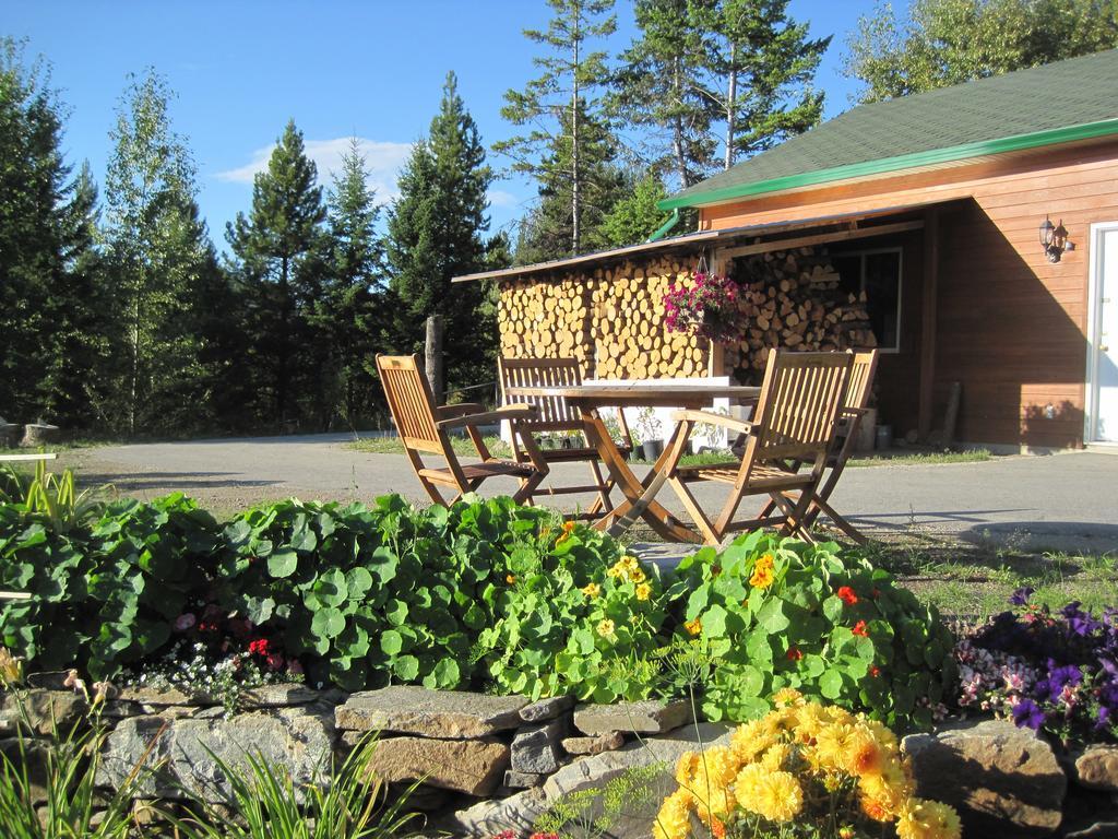 Wild Nature B&B Келоуна Екстериор снимка