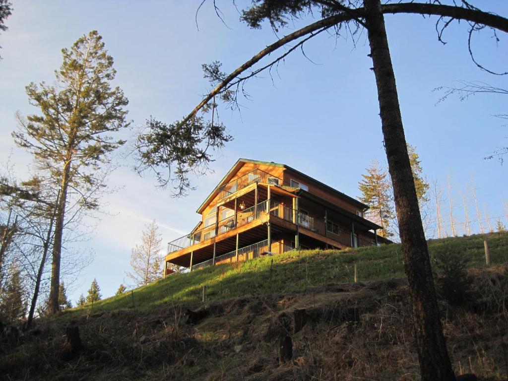 Wild Nature B&B Келоуна Екстериор снимка