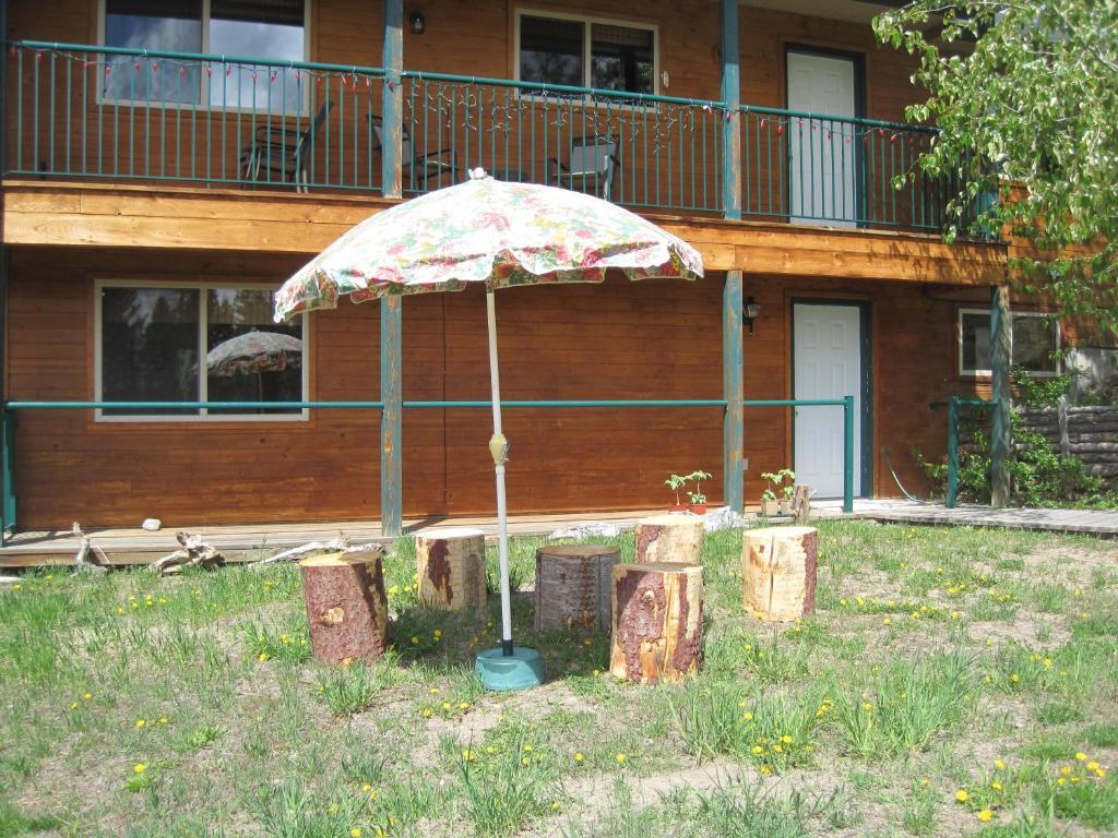 Wild Nature B&B Келоуна Екстериор снимка
