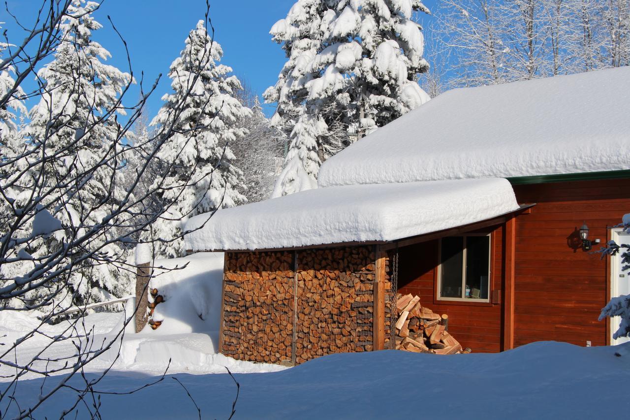 Wild Nature B&B Келоуна Екстериор снимка