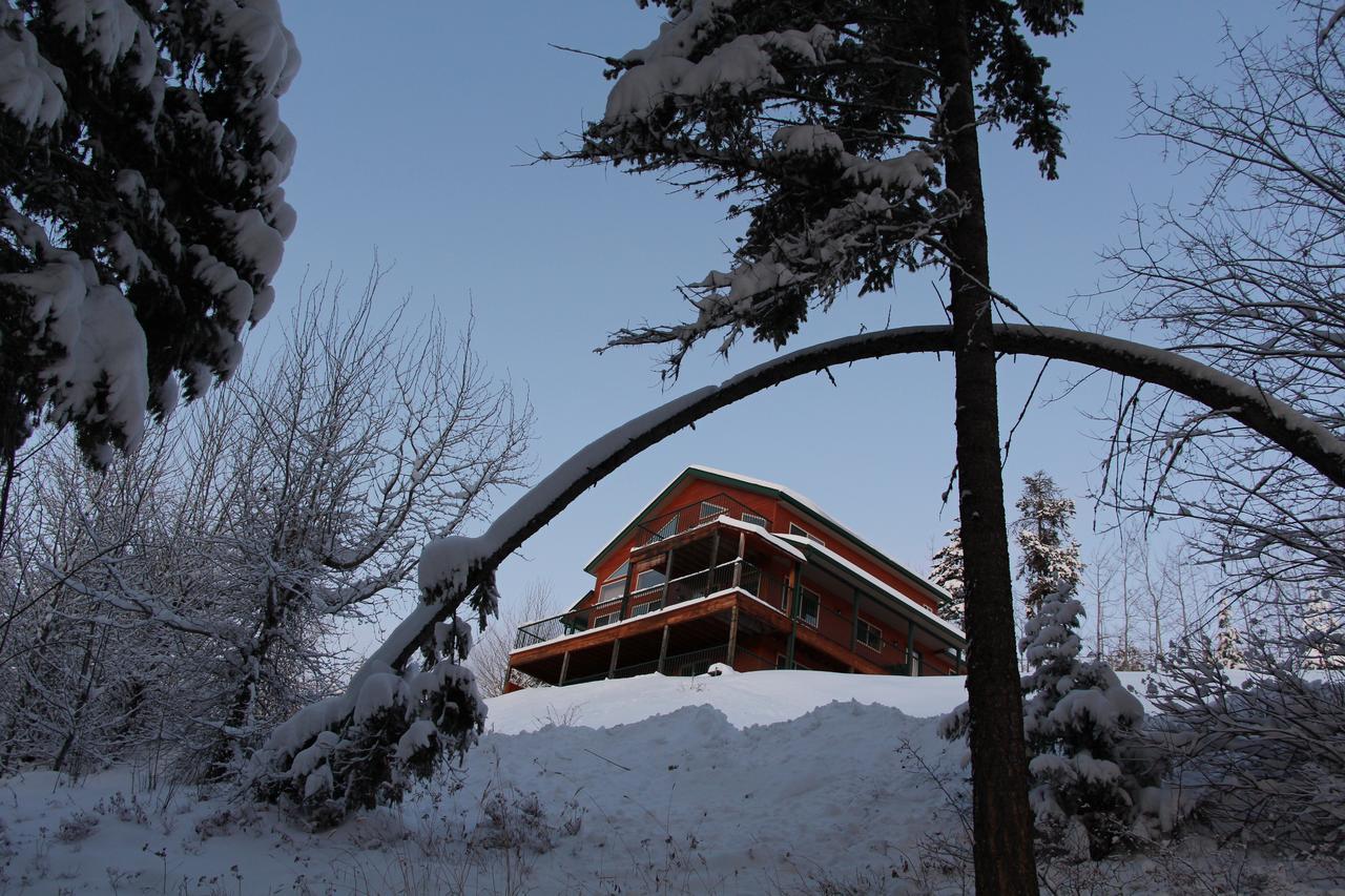 Wild Nature B&B Келоуна Екстериор снимка
